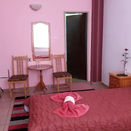 Hanche Kati Casa de hóspedes Popovo